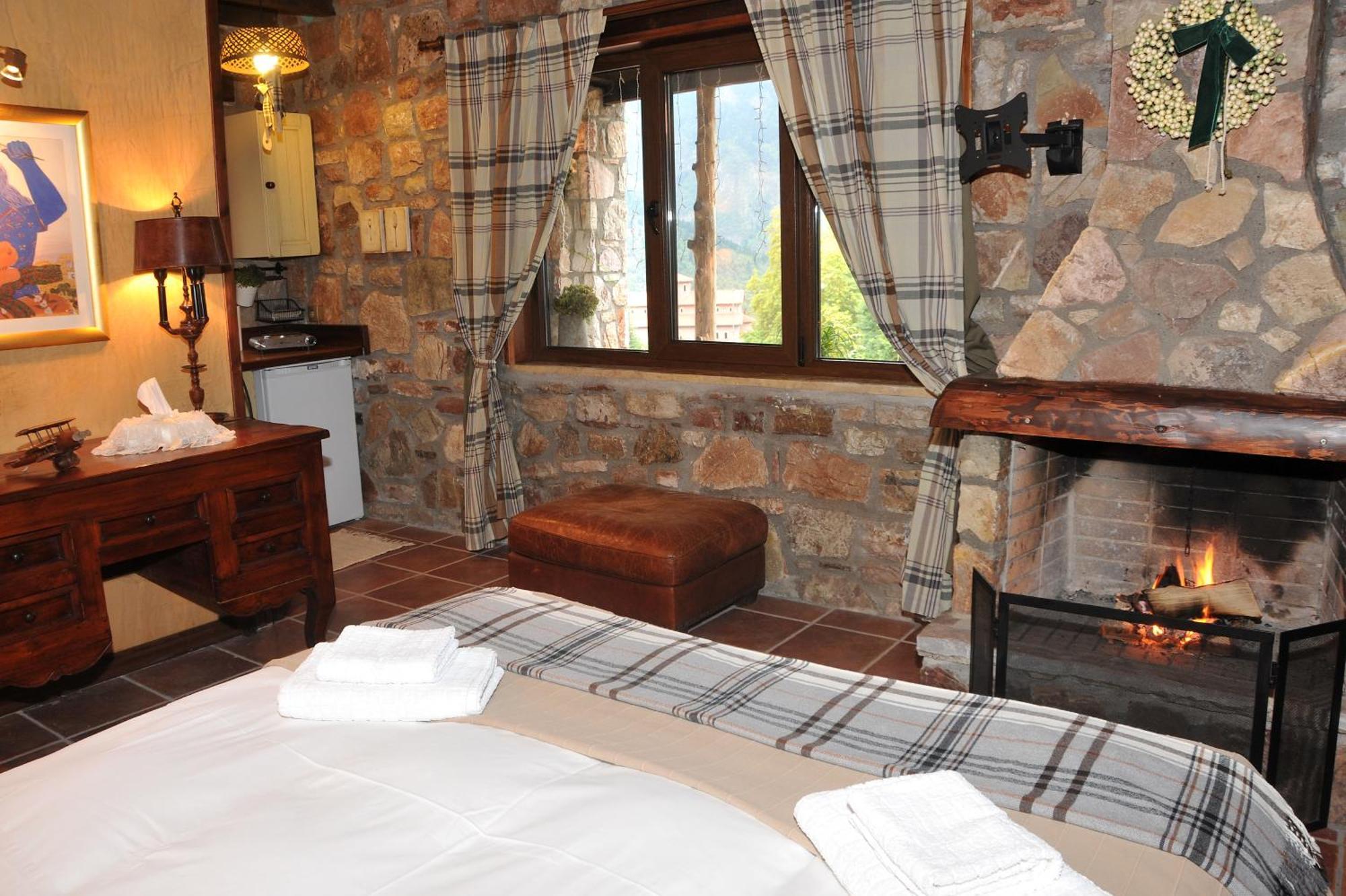 Guest Stone In Aidona Apartment *