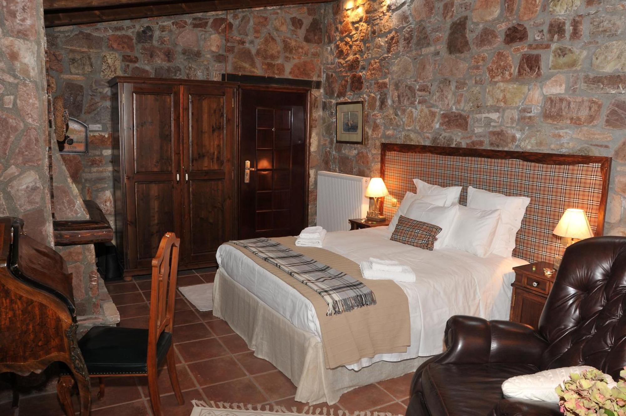 Guest Stone In Aidona Apartment *